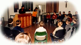 Próba chóru w Kalkar, Niemcy, kliknij,żeby powiększyć...